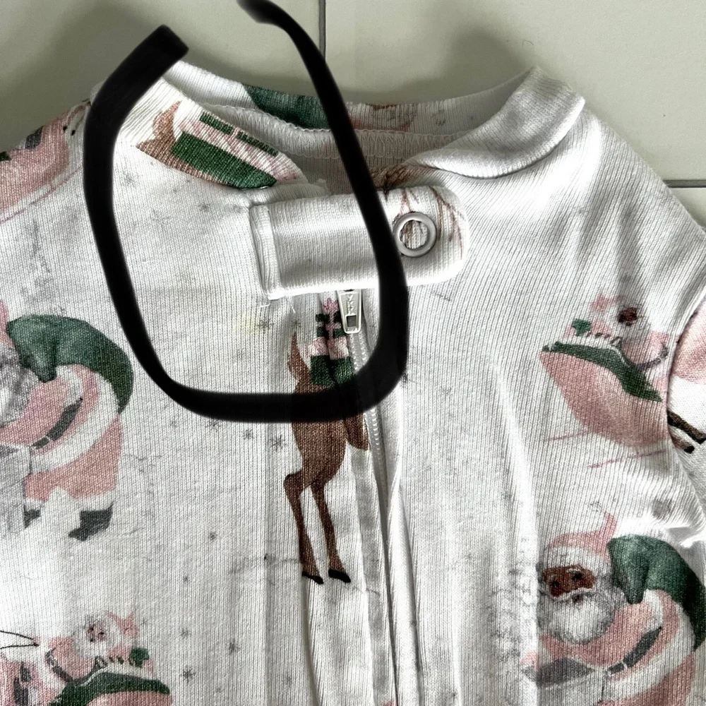 0-3M🎅🏻 Pottery Barn Kids Organic Blush Heritage Santa Footie Pajamas
